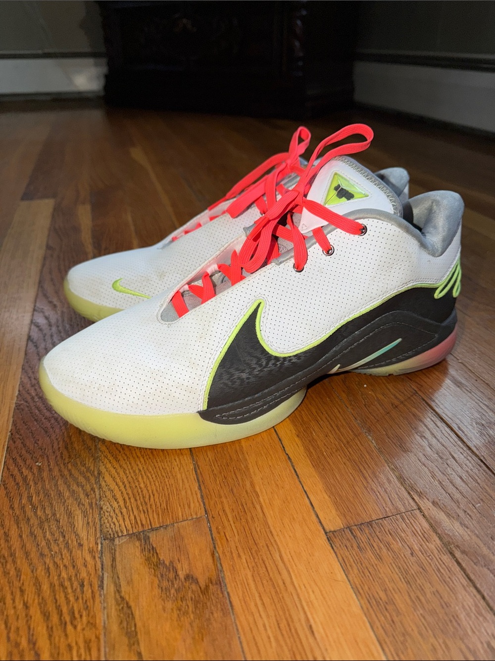 Men’s LeBron Crown Jewel Sneakers